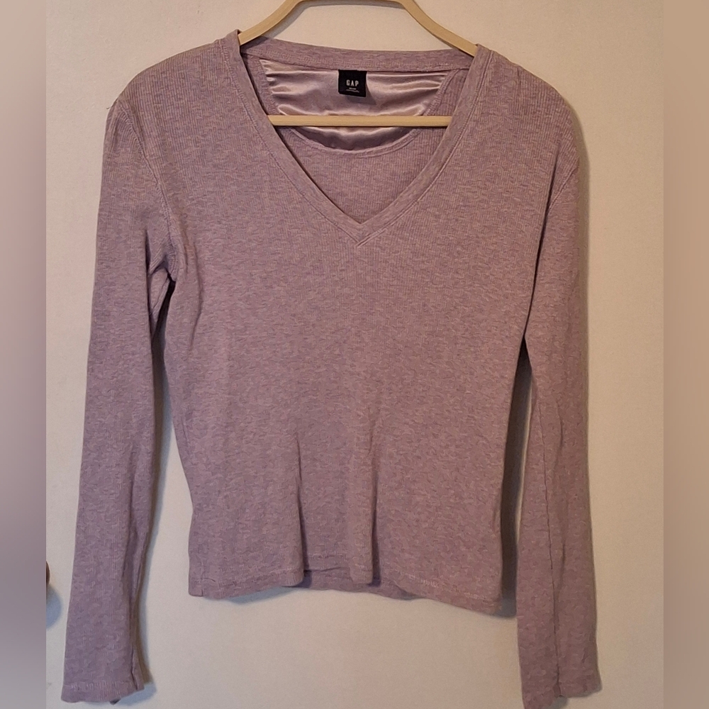 GAP Women's Light Purple V-Neck Long Sleeve Top